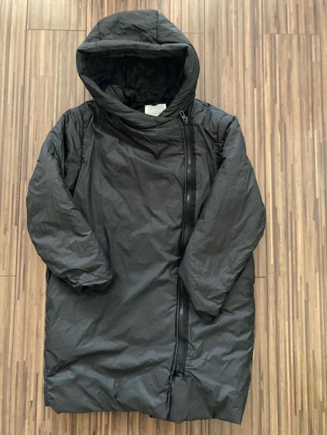 Cierna bunda, zara,152