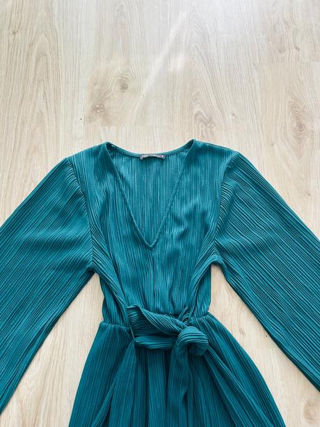 Nádherné plisované smaragdové šaty zara, zara,s