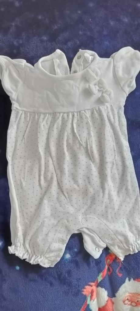 Balík oblečenia dievčatko veľkosť 0-3 mesiace, 50–62