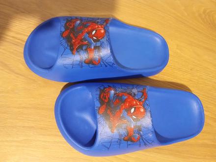 Šľapky spiderman, 31