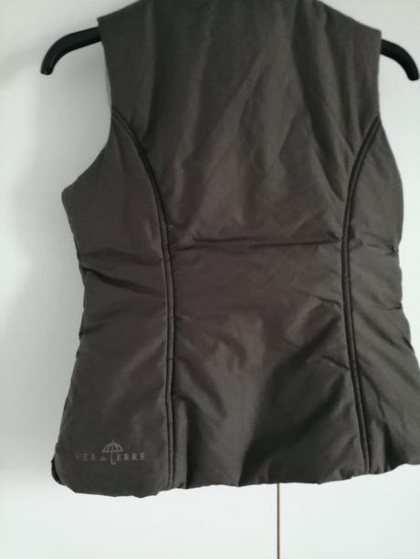 Vesticka zelená  nepremokavá veľ. 134, 134