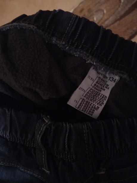 Zateplené jeginsy rifle s motýľom, 134