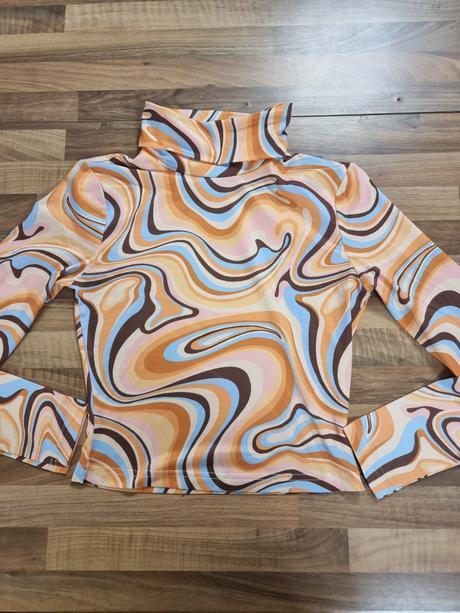 Trická a crop topy, bershka,xs