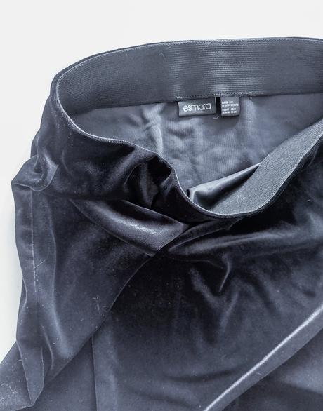 Cierna zamatova sukna, esmara,xs