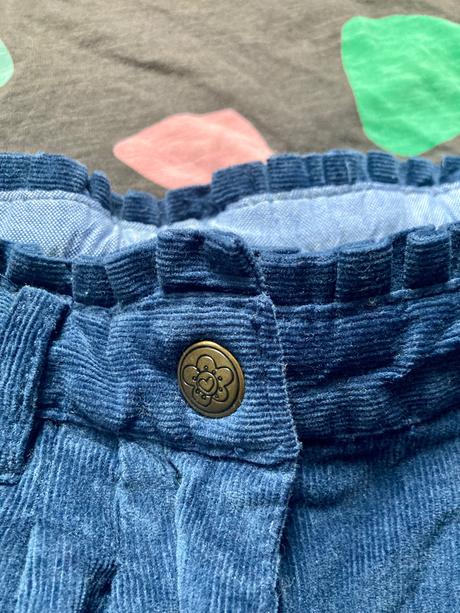 Menčestrové kraťasy elegantné vel.104, kids,104