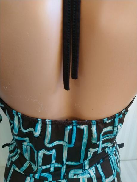 Dámsky elastický hnedý top s modrým vzorom bellani, s