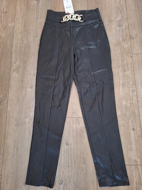 Koženkové nohavice s prackou, sinsay,m