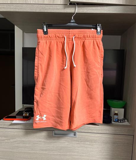 Kratasy, under armour,s