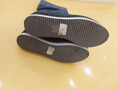 Tmavomodré vysoké čižmy na platforme, baťa,38