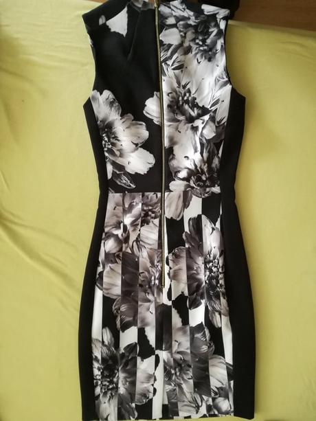 Krásne kvetované šaty, h&m,32