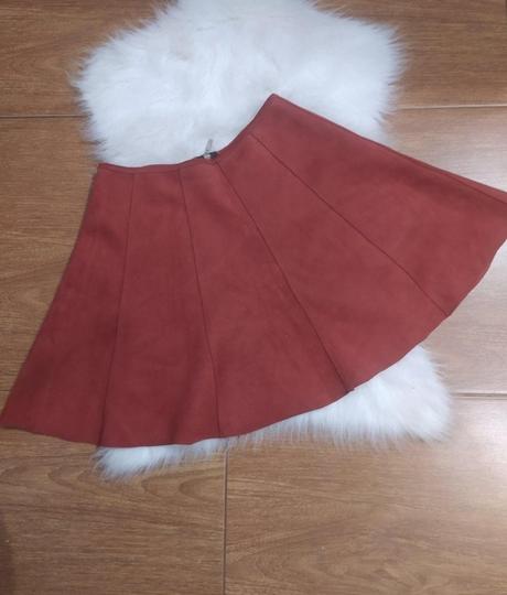 Velurova sukna, new yorker,s