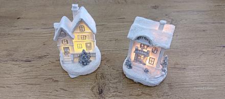 Zimný domček - biely- 70x60x100 mm, 