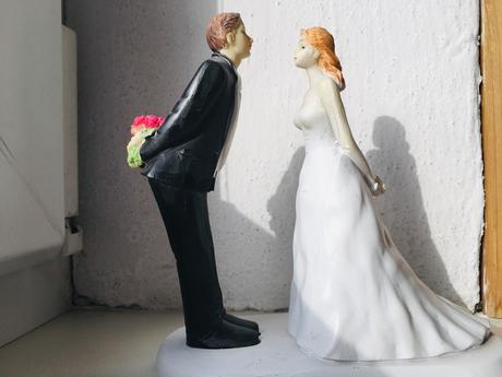 Figúrky mladomanželov,