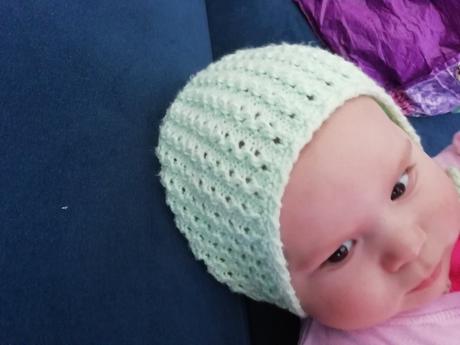 Pletená čiapka pre bábatko 0-6 mes.,