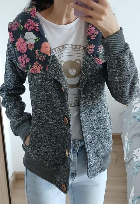 Mikina na gombiky, m / s