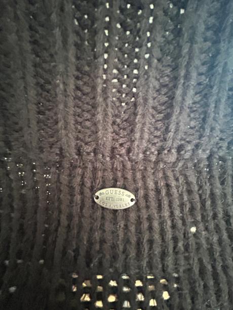 Teplý kardigan vhodný aj pre tehuľky, guess,m