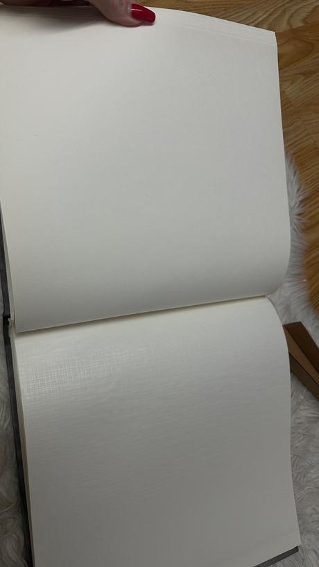 Fotoalbum kvalitný (pridám k nemu lepky), 