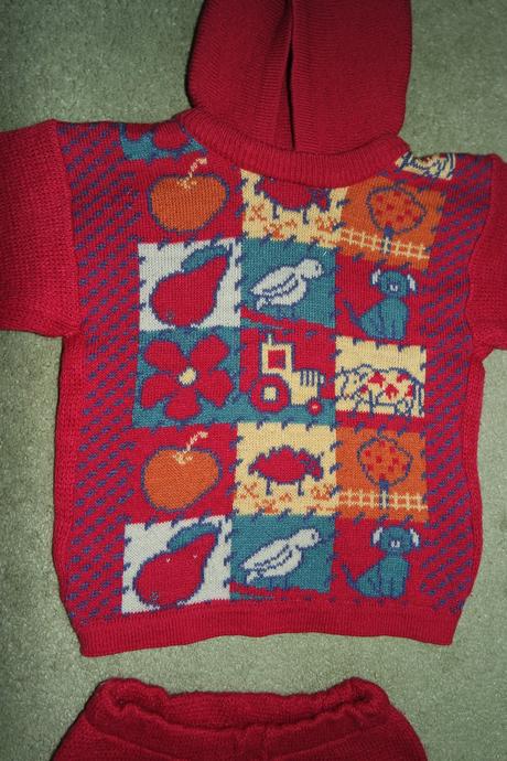 Teplá dievčenská súprava, 98