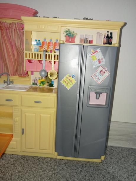Barbie kuchyňa s riadikmi,