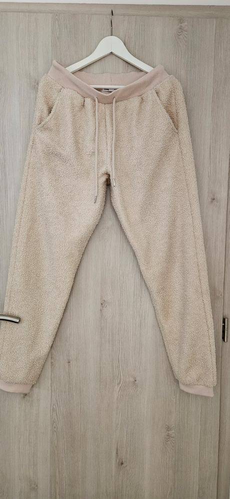 Dámske huňaté tepláky, sinsay,l