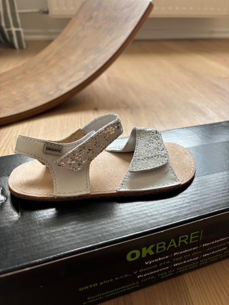 Sandalky ok bare mirrisa, 25