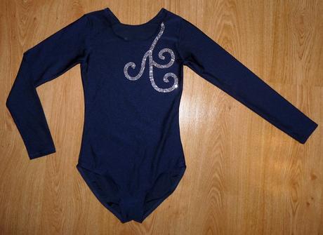 Dres s kamienkami, xs