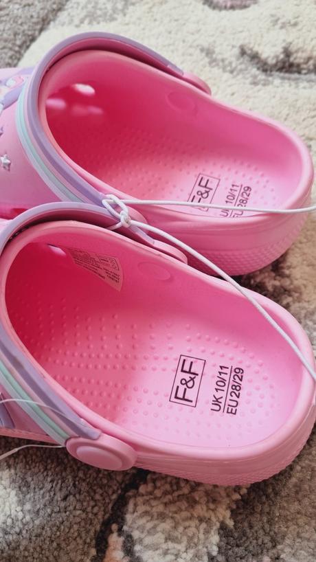 B3455 crocsy jednorožec, tesco,28