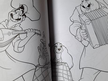 Omáľovanka vymaľovanka disney postavičky nálepky, 