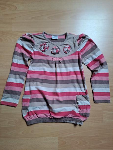 Predĺžené tričko, dole do gumy, 134