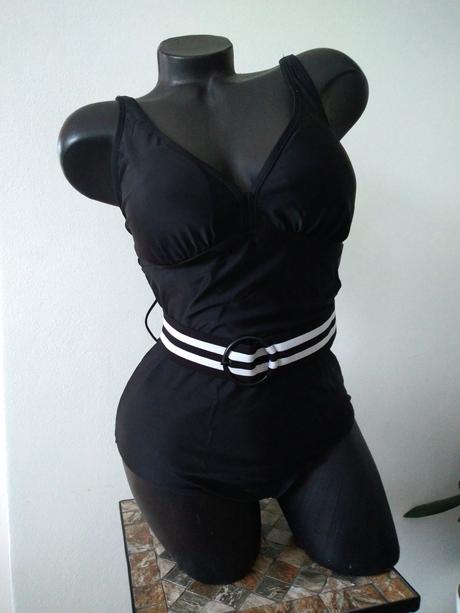 Jednodielne sťahovacie plavky, bonprix,40