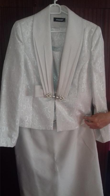 Elegantny kostym, 44