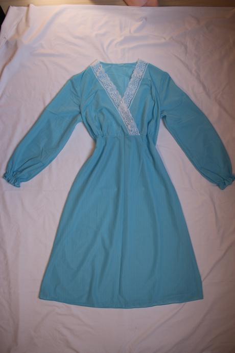 Vintage nebesky modrá nočná košeľa jemná čipka, m