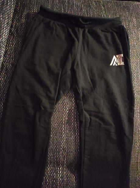 Detské tepláky, 134