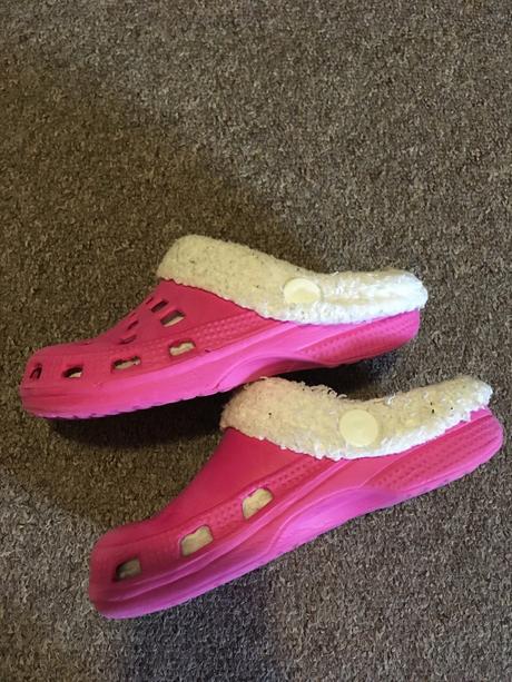 Nasuchovacia obuv typu croscs, 27