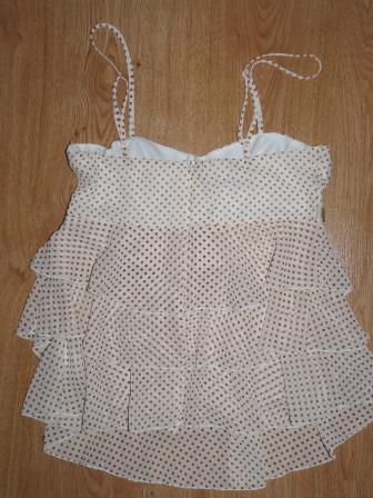 Bodkovane s volanmi, s