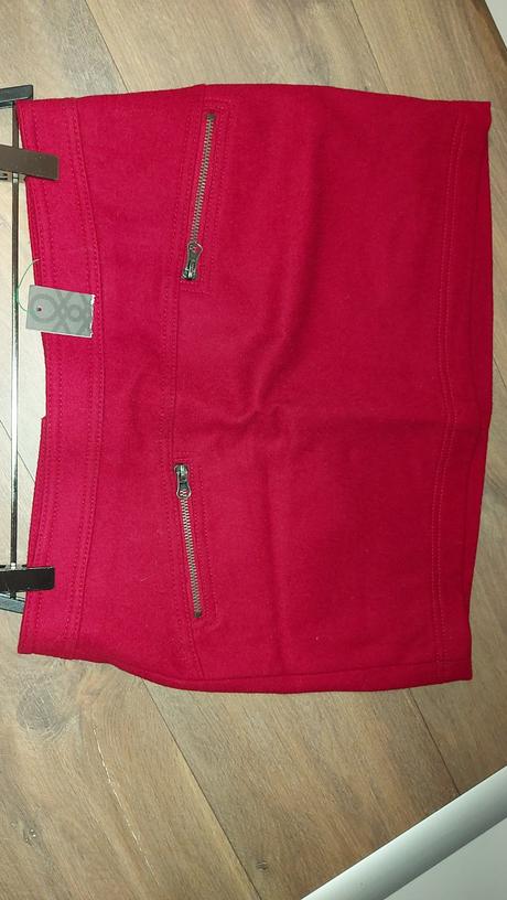 Hrubsia sukna benetton nova, benetton,38