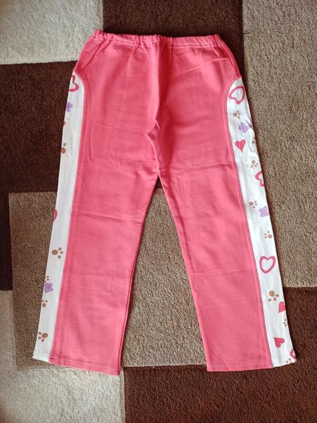 Pekné tepláčiky, slovenka,122