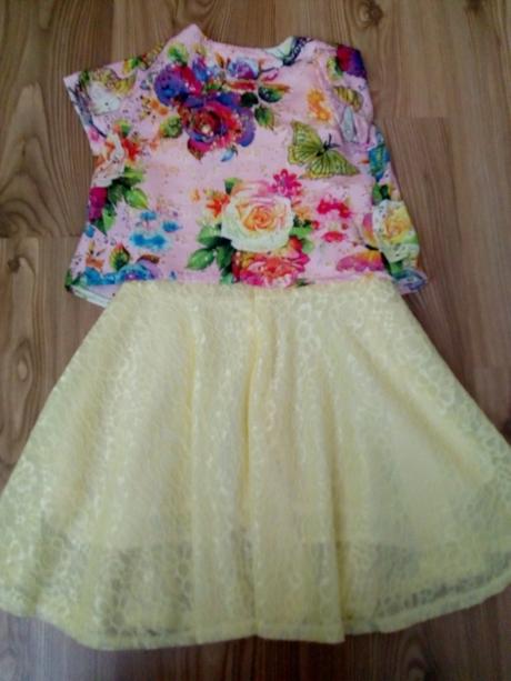 Dievčenské šaty 104, 104