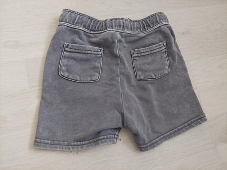 Šortky č.92, h&m,92