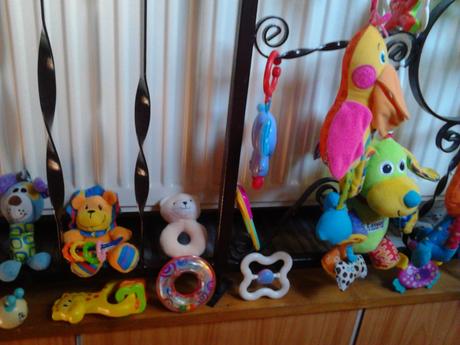 Detské hračky a hrkálky pre malé detičky,