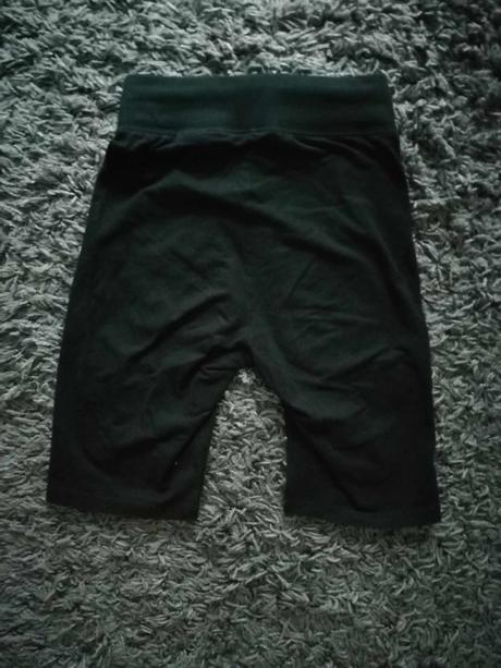 Krátke legíny, sinsay,32