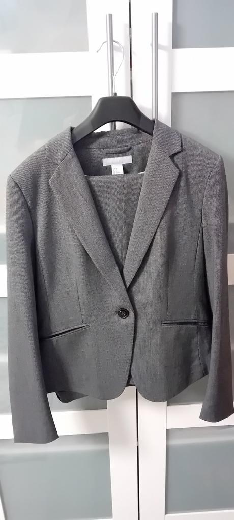 Nohavicovy kostym s poštou, h&m,40