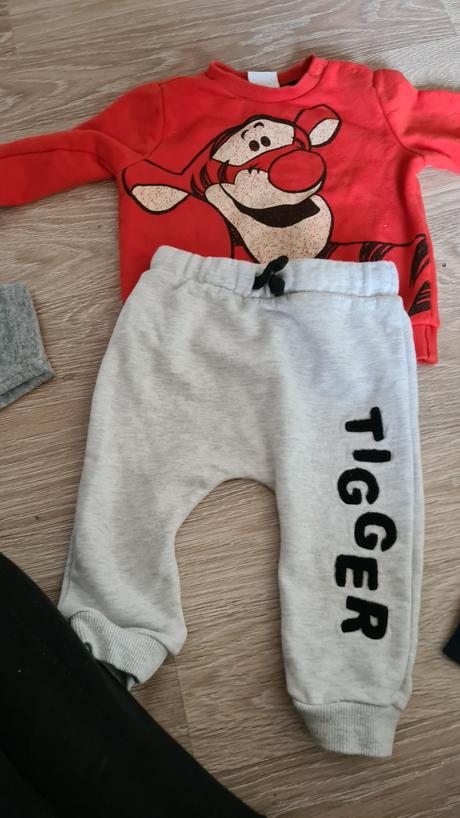 Teplakove supravy (4kusy), 68–80