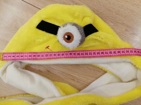 Čiapočka s rukavicami, 122