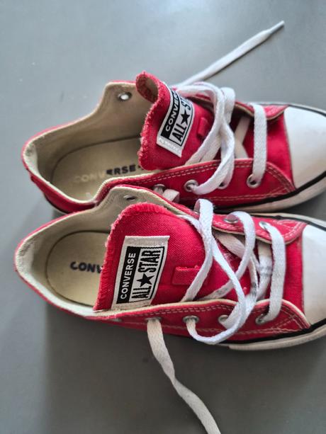 Converse vel. 33, converse,33