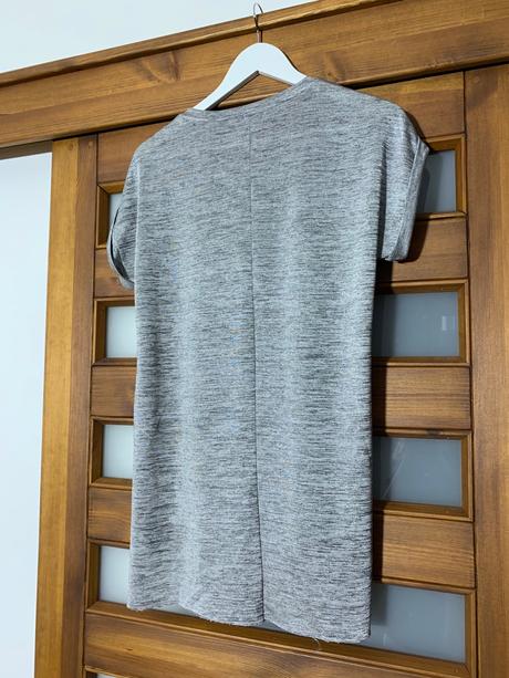 Elegantné tričko, stradivarius,m