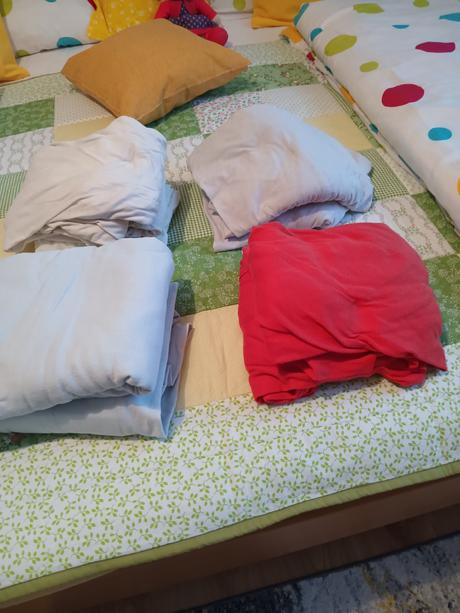 Predám plachty s gumickou, šírka (cm): 90,dĺžka (cm): 200