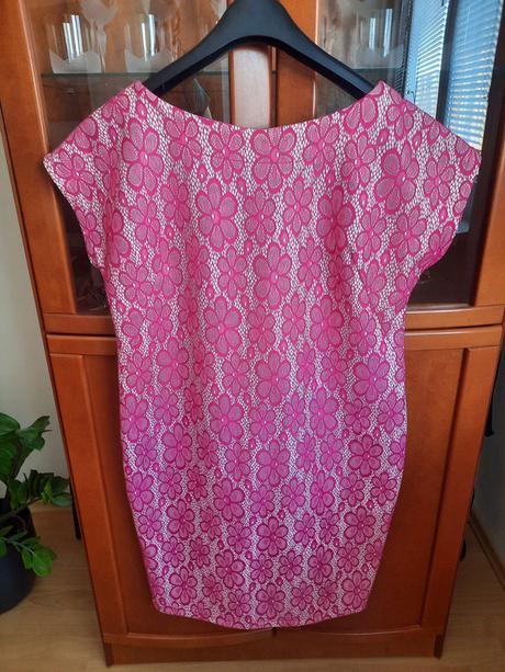 Elegantné šaty, 46