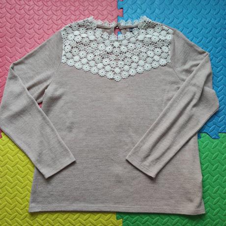 Svetrík s výšivkou, bonprix,44