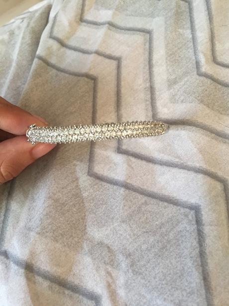 Mam na predaj naramok,